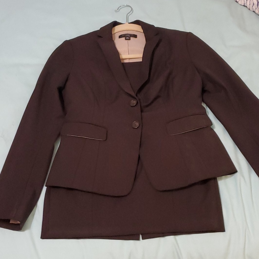 Ann Taylor Sz 0P Chocolate Brown Suit